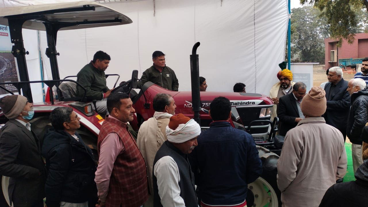 Farmers at the stall of Mahindra Tractors in the Samridh Kisan Uttsav fair