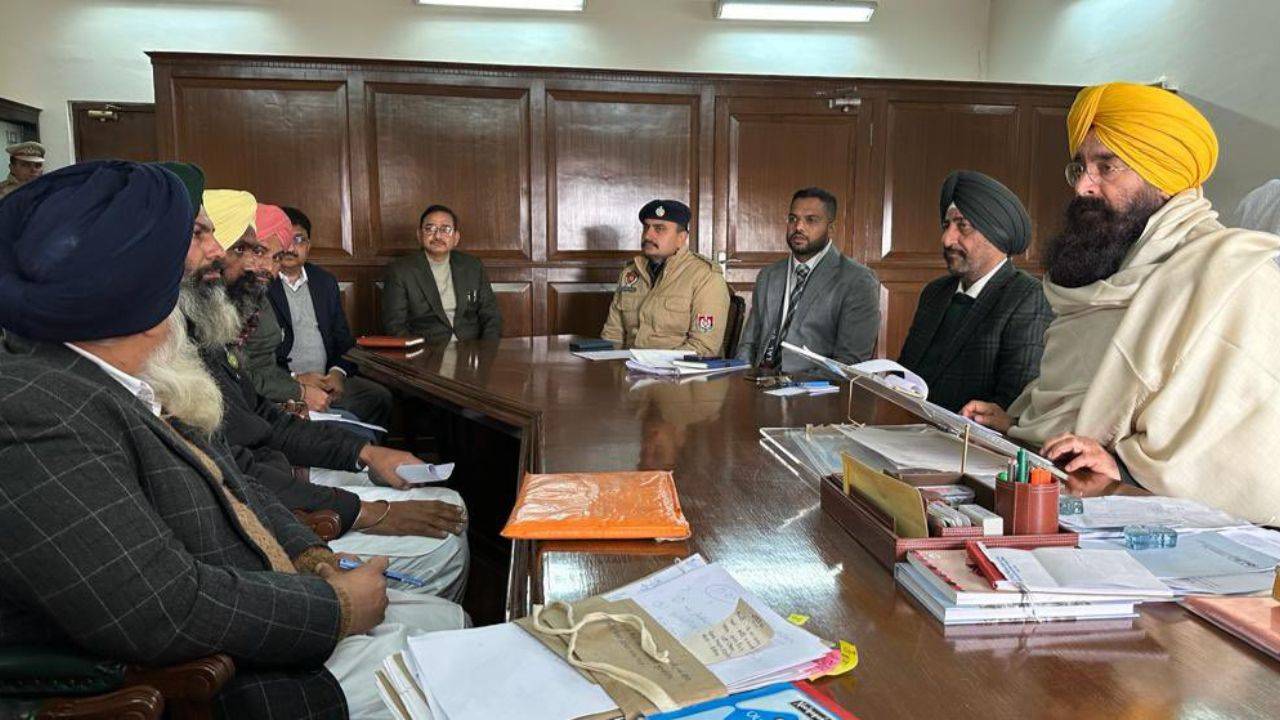 Minister Khudian directed the Deputy Commissioner of Sangrur to ensure the release of approximately Rs 6.95 crores (Image: @PunjabGovtIndia/Twitter)