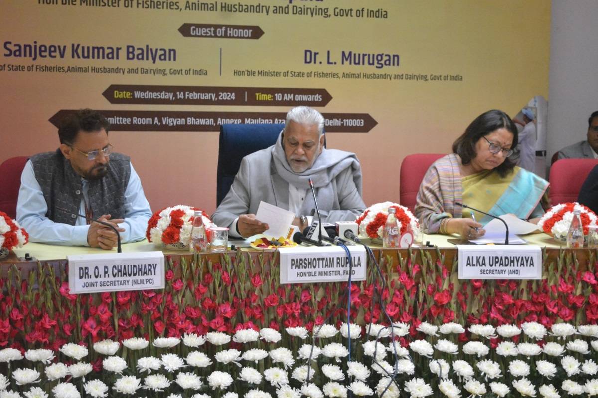 Govt Launches Realigned AHIDF Scheme and Released Radio Jingle to Boost Livestock Sector Infrastructure (Photo Source: @PRupala/X)