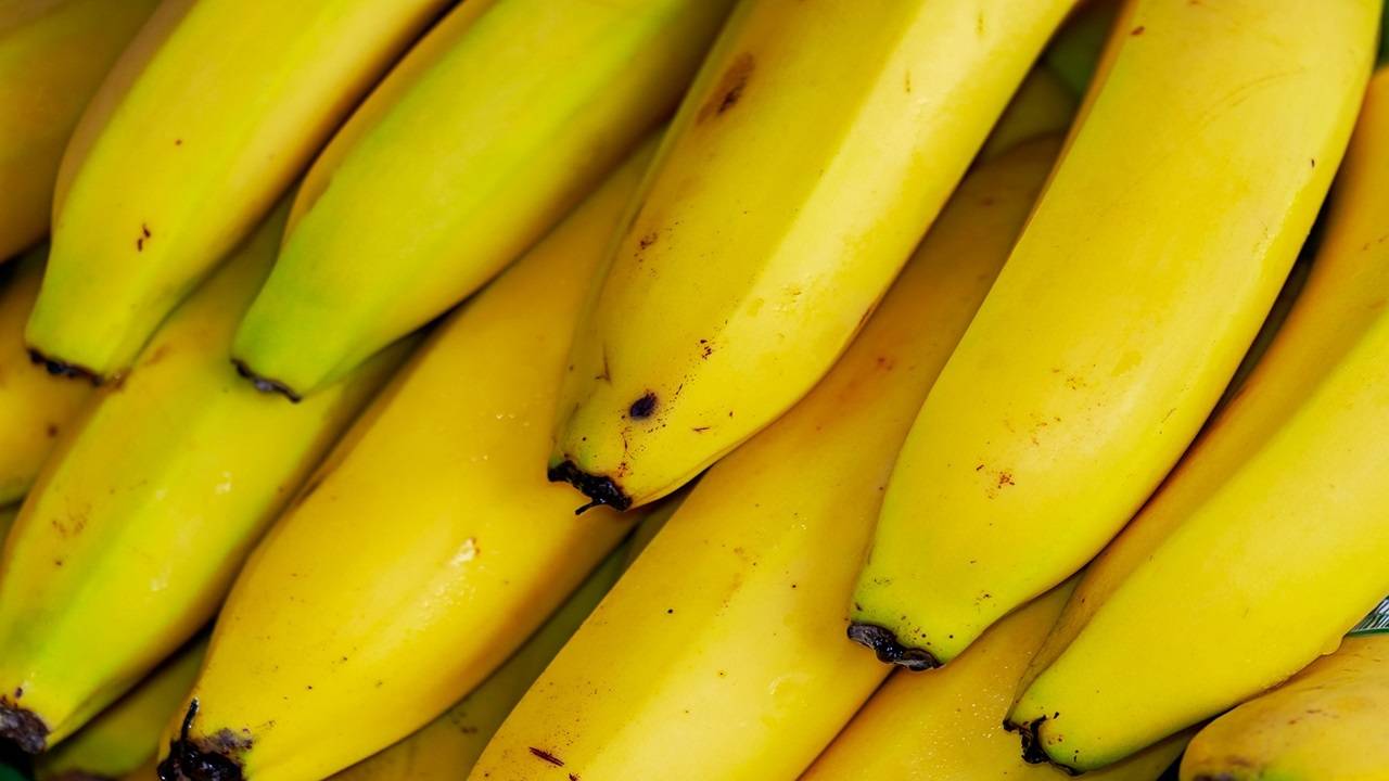 Banana Prices Fall Across Key Markets in India (Courtesy: Pixabay)