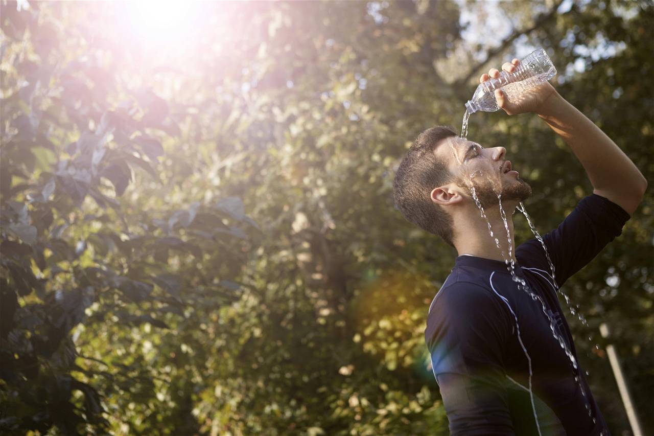 Hydrate and heal (Photo Source: Pexels.com)