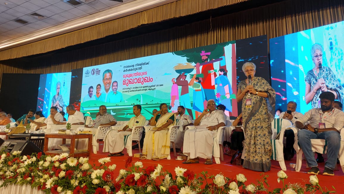 Dr. Madhura Swaminathan along with other notable figures during the event