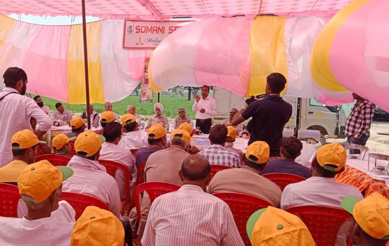 M.C. Dominic, Founder & Editor-in-Chief & CEO, Krishi Jagran addressing Farmers at Dariyapur village, Bulandshahr district, Uttar Pradesh