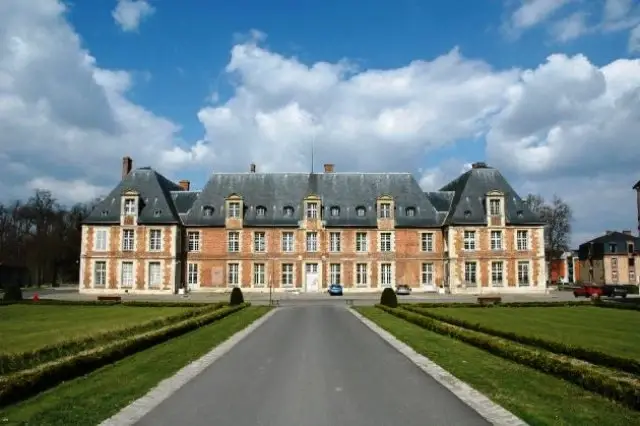 This image has an empty alt attribute; its file name is agroparistech.jpg