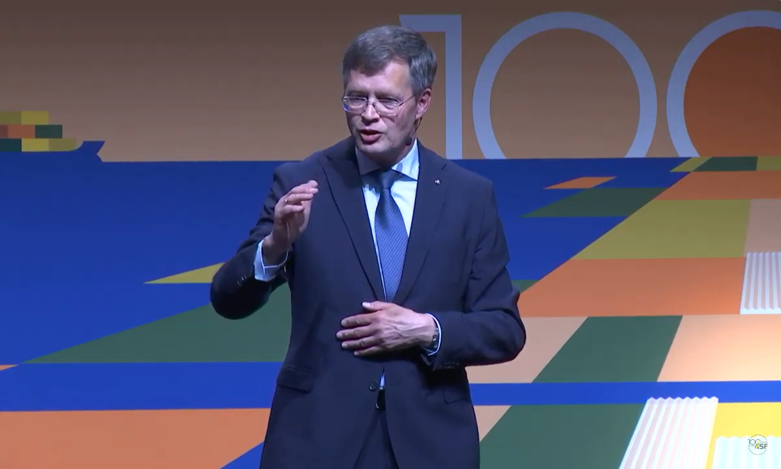 Jan Peter Balkenende, former Prime Minister of the Netherlands addressing the gathering at World Seed Congress 2024