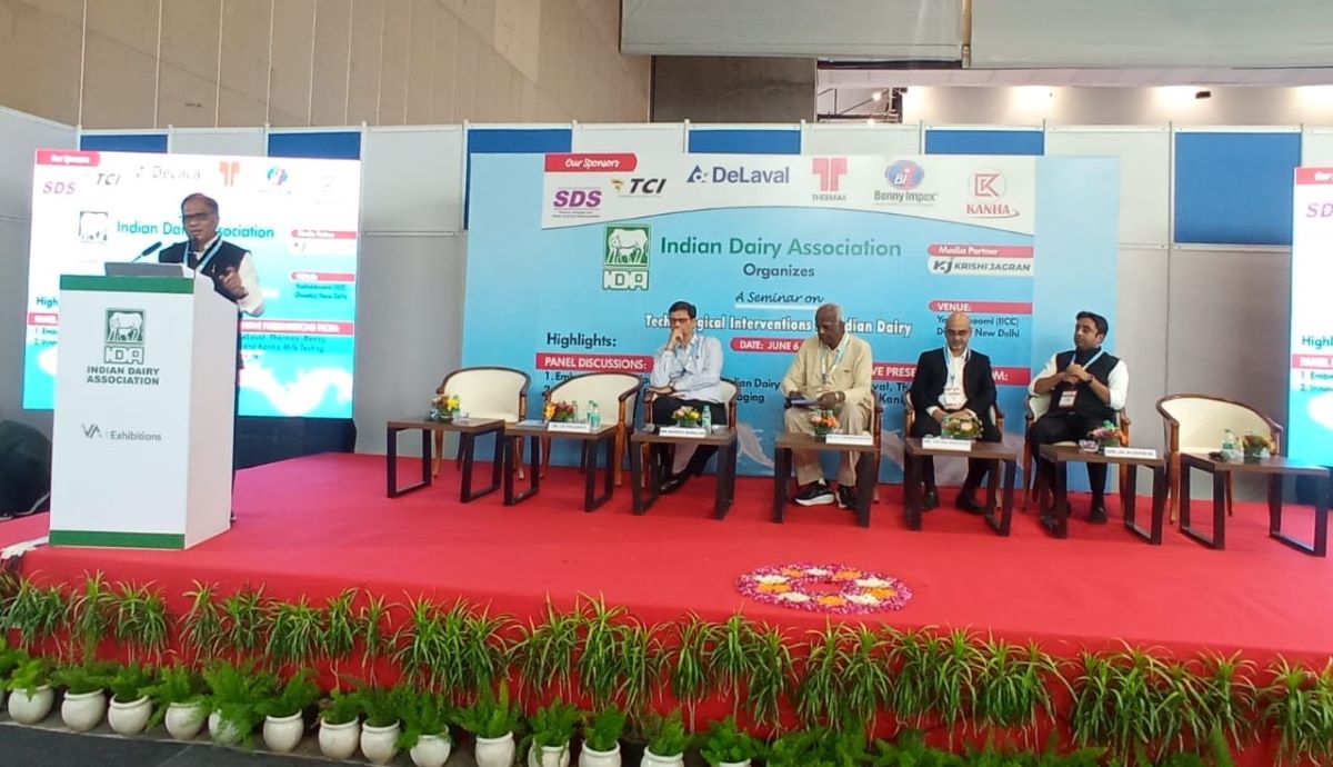 Distinguished guests on the Panel 1: 'Embracing Innovation: The Future of Indian Dairy'