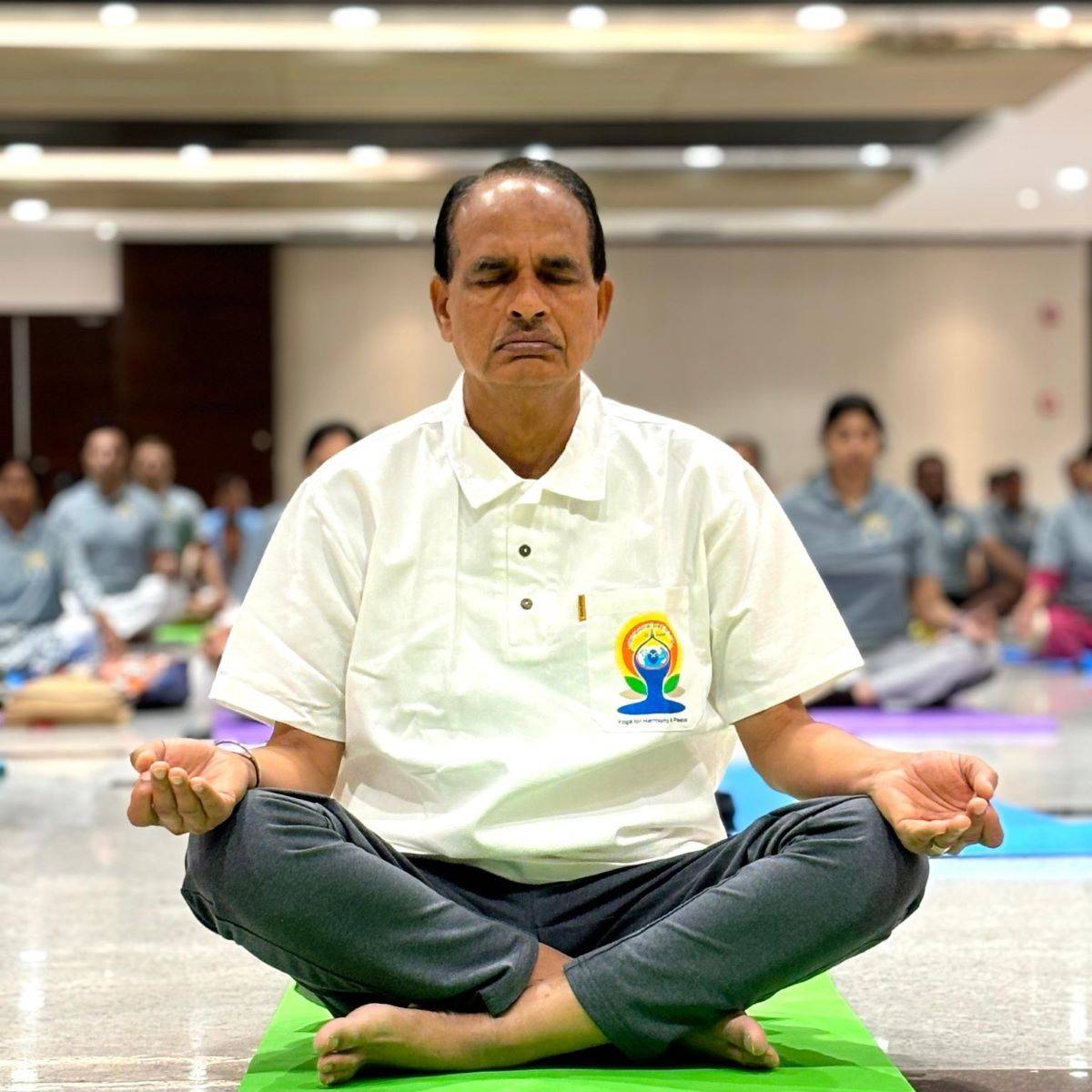 Union Minister Shivraj Singh Chouhan Advocates Yogic Principles of Yam & Niyam and Seasonal Diet on the occasion of 10th International Yoga Day