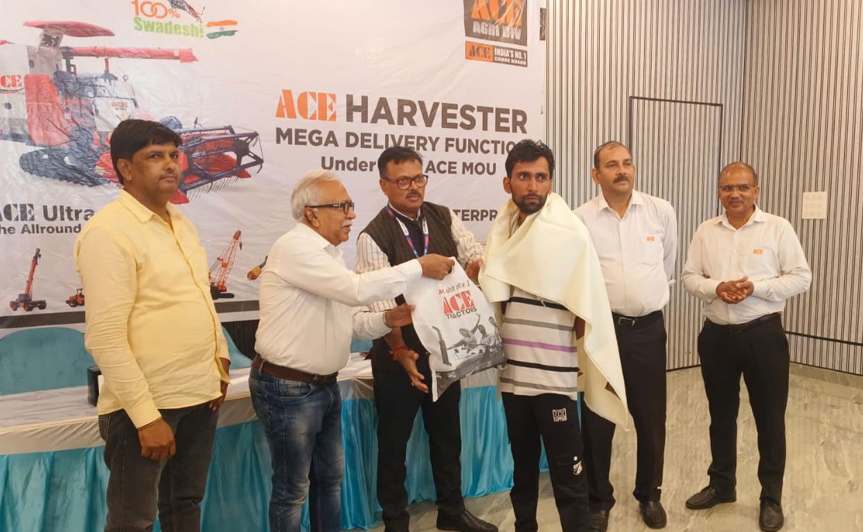 Felicitation of farmers at ACE's 'Combine Harvester Mega Delivery Function' in Mathura, UP