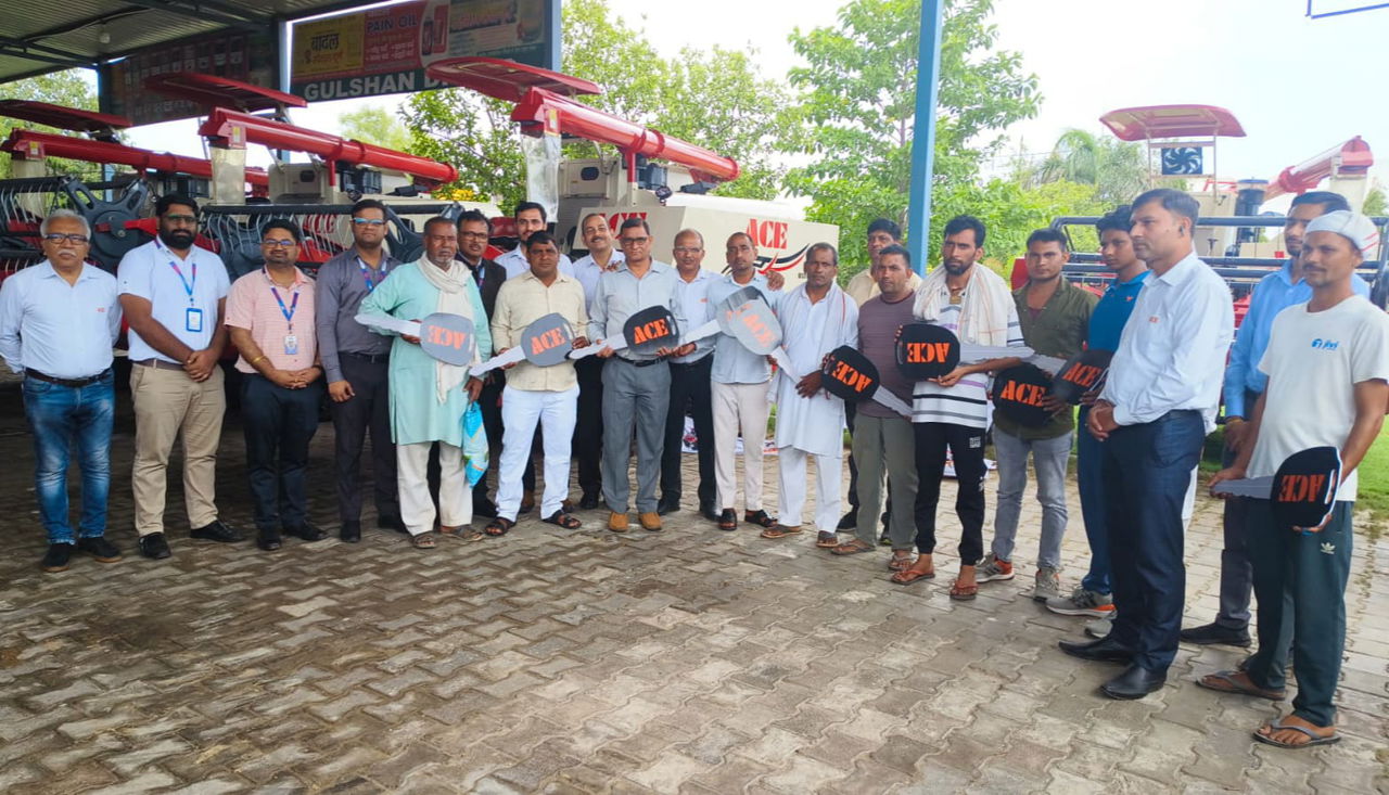 Group Photograph: Ten farmers along with key persons from ACE and SBI