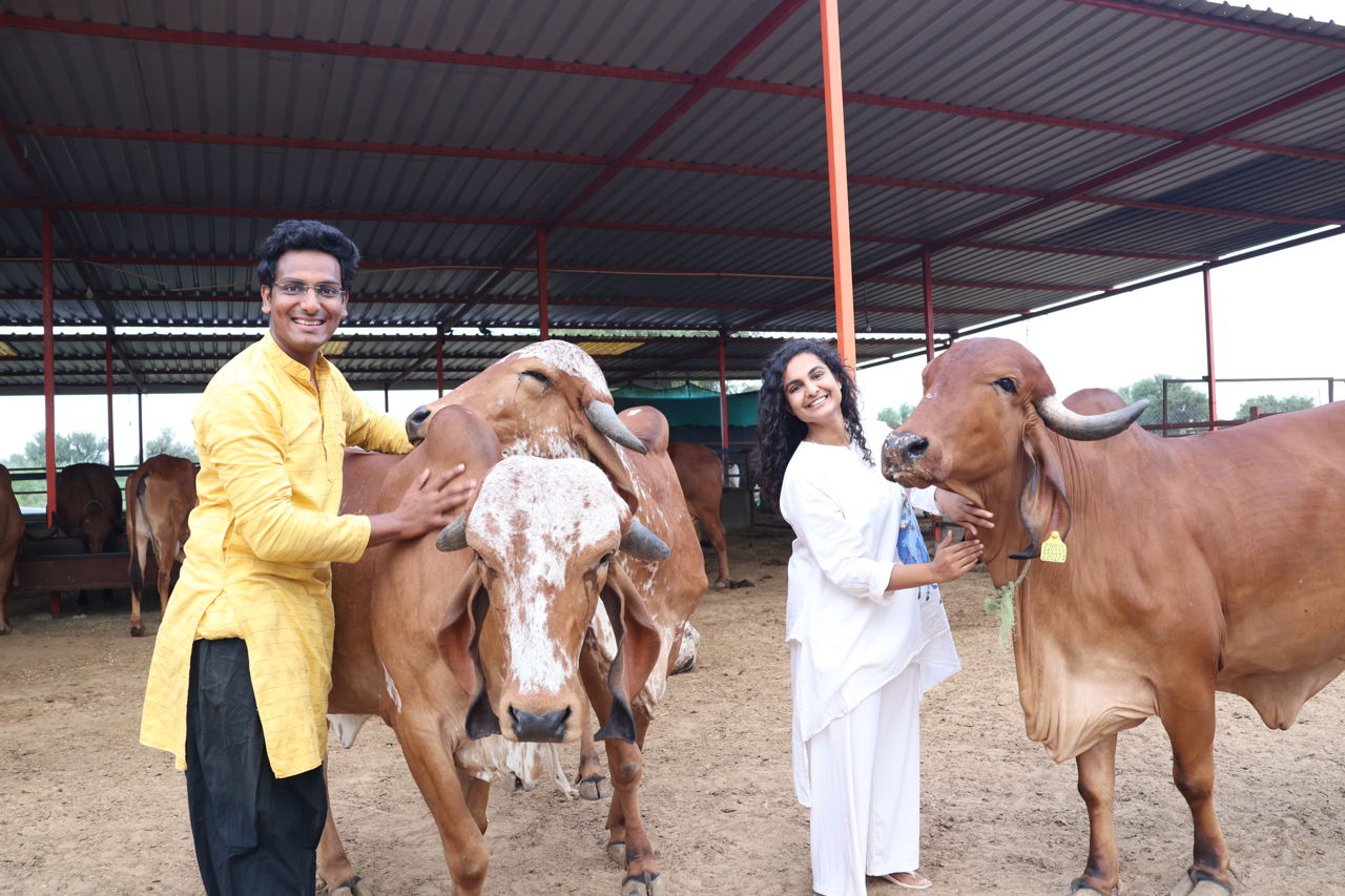 Meet Vibhor Jain, and his wife Ishita Jain, who have revolutionized dairy farming and become crorepatis with their successful venture, Kinaya Farms.