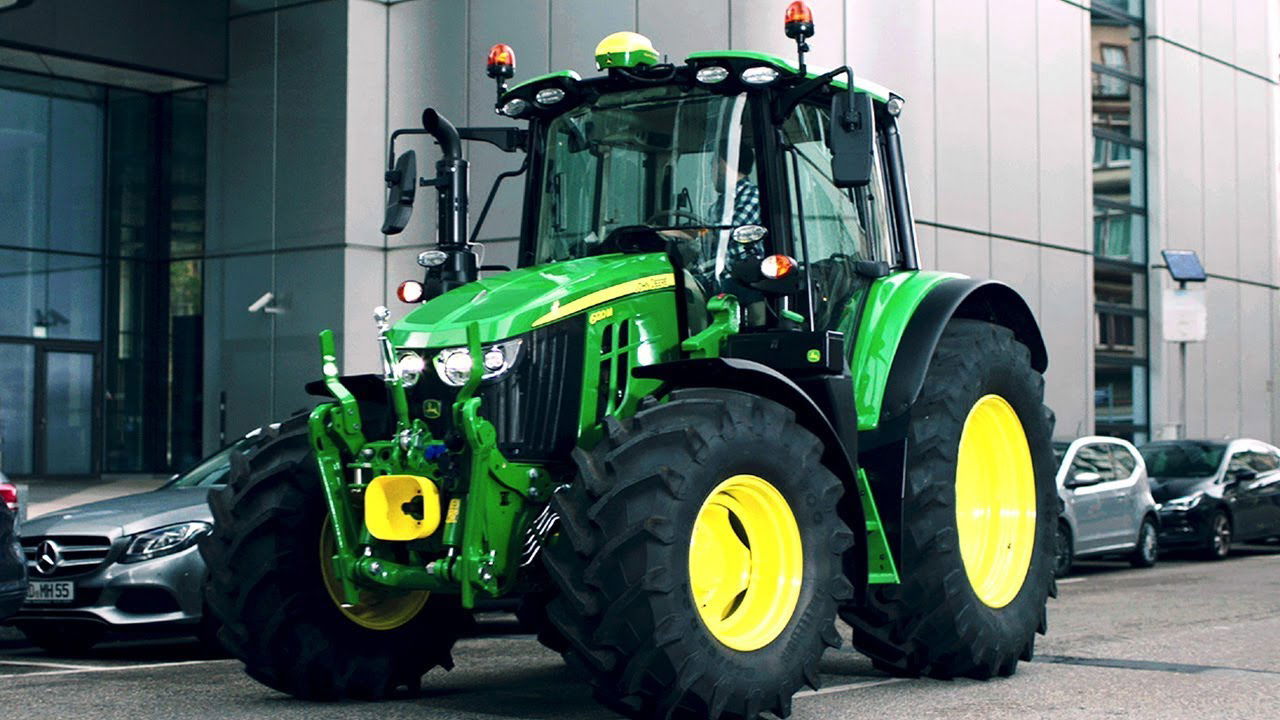 John Deere 6M Tractor (Photo Source: John Deere)