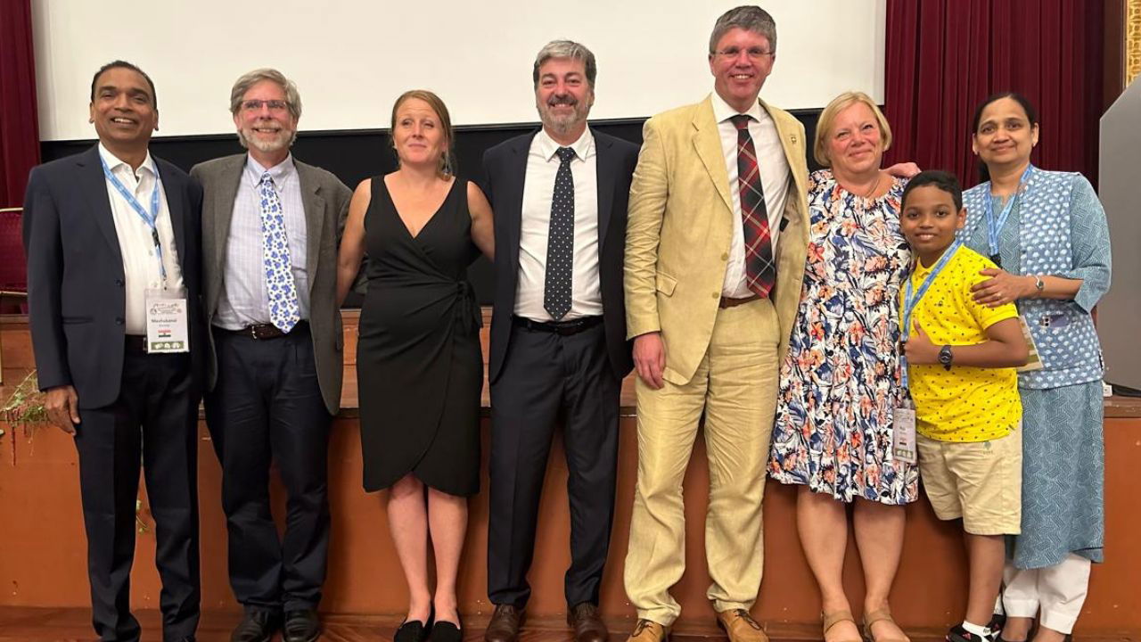 THINK-TANK TEAMIN’ UP! (Extreme Left) Krishi Jagran’s Founder & Editor-in-Chief, MC Dominic and MD Shiny Dominic (Extreme Right) along with IFAJ’s Ex-President Lena Johansson and newly appointed President Steve Werblow, and other delegates posing for shutterbugs at the ‘IFAJ Congress 2024’.